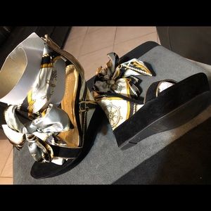 New Black/Gold Suede Wedge Sandal